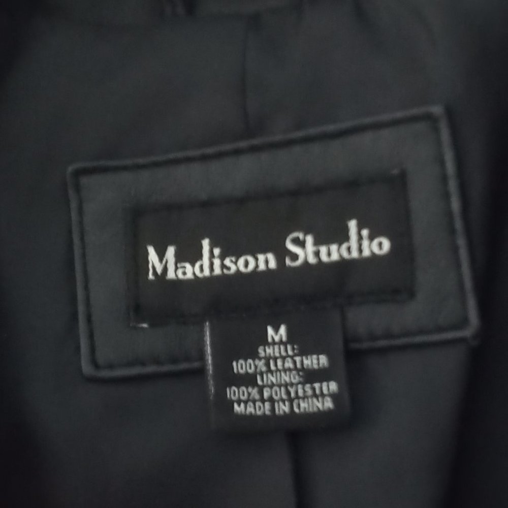 👵EUC MADISON STUDIO leather JACKET - image 3